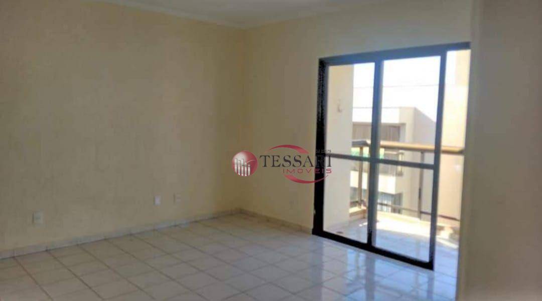 Apartamento à venda com 3 quartos, 100m² - Foto 2