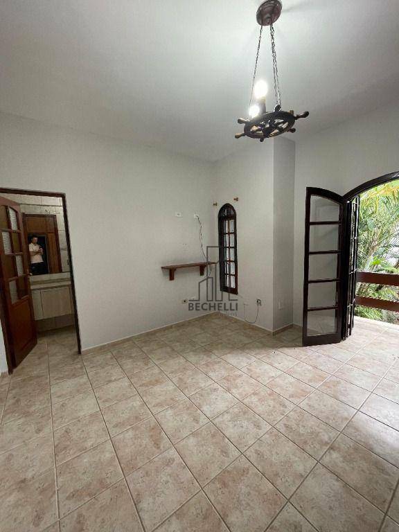 Casa para alugar com 5 quartos, 169m² - Foto 19