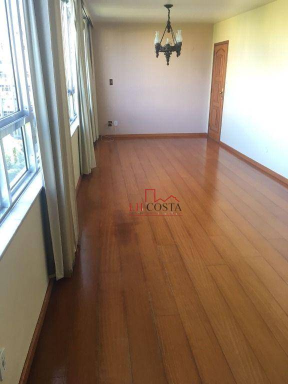 Apartamento à venda com 3 quartos, 146m² - Foto 4