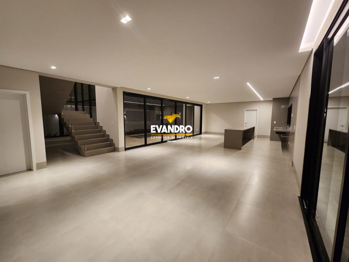 Casa de Condomínio à venda com 4 quartos, 363m² - Foto 4