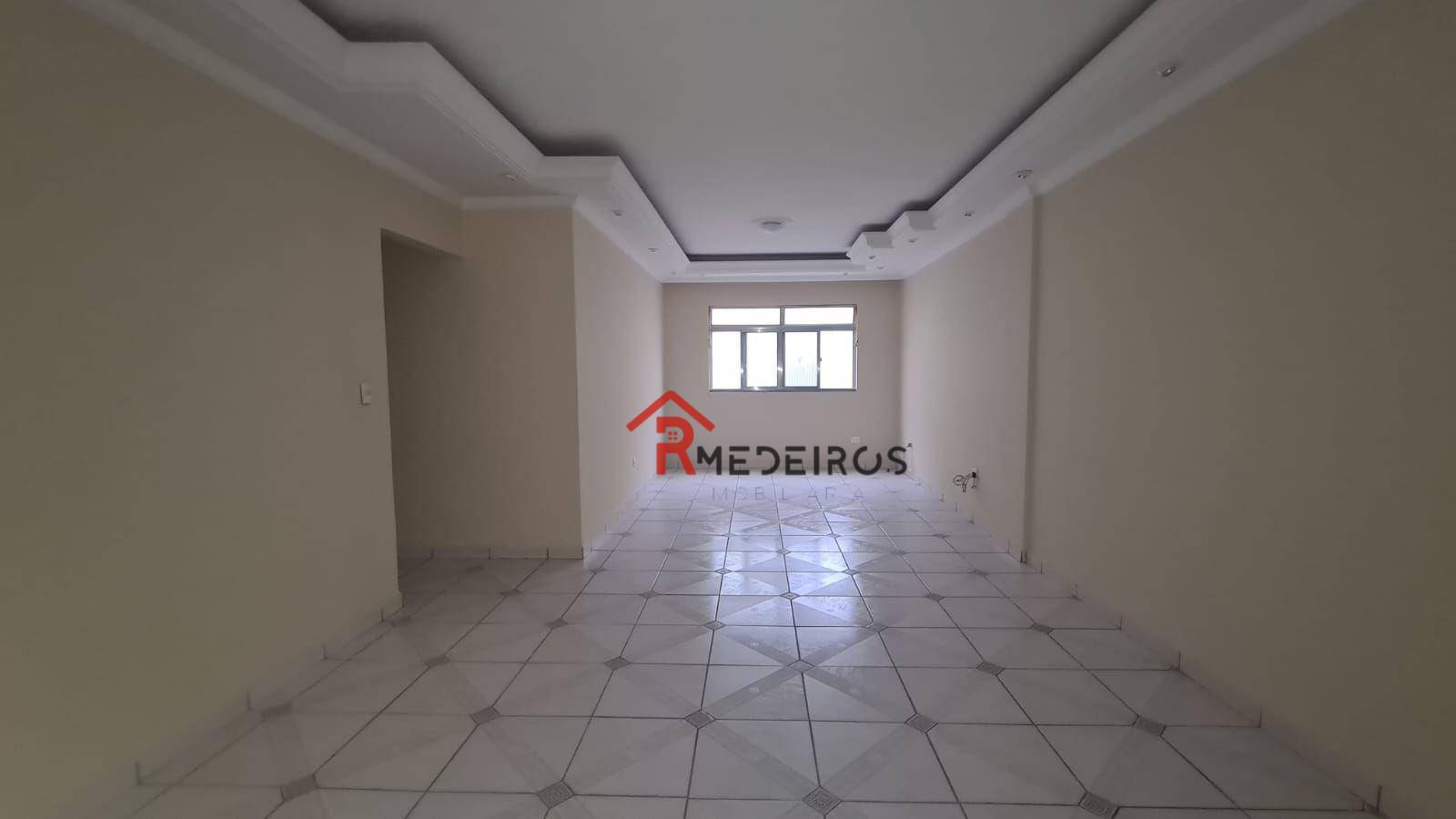 Apartamento à venda com 2 quartos, 90m² - Foto 1