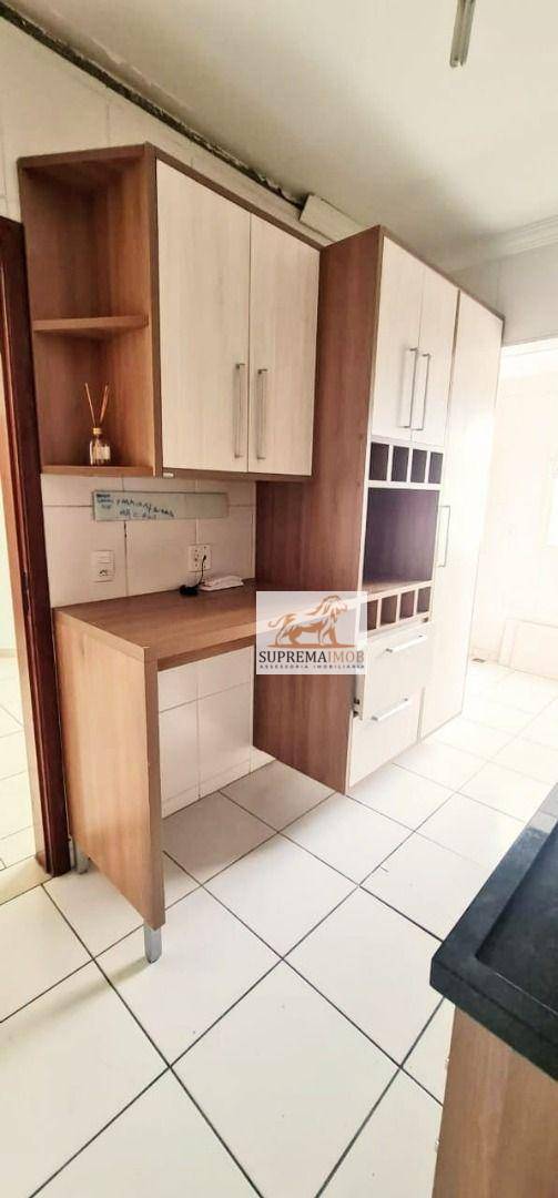 Apartamento à venda com 2 quartos, 64m² - Foto 7