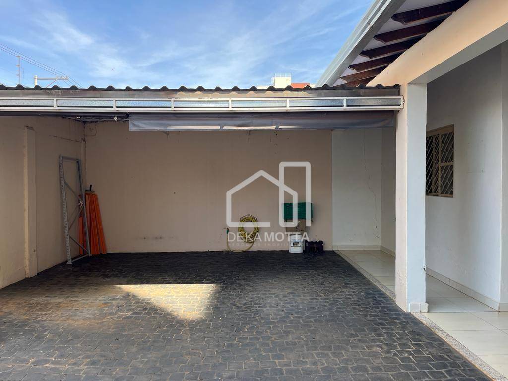 Casa à venda com 3 quartos, 300m² - Foto 20