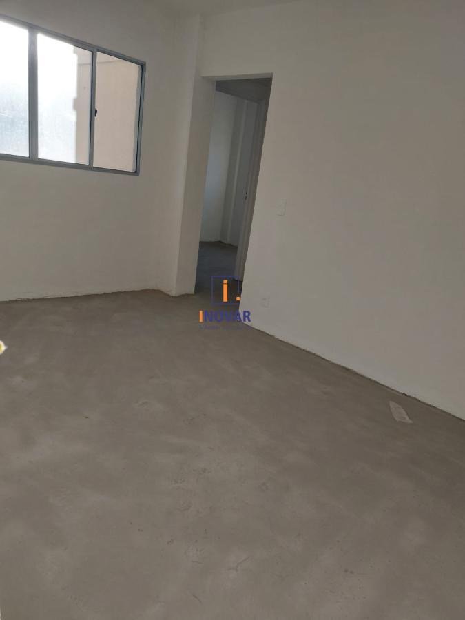 Apartamento à venda com 2 quartos, 45m² - Foto 1