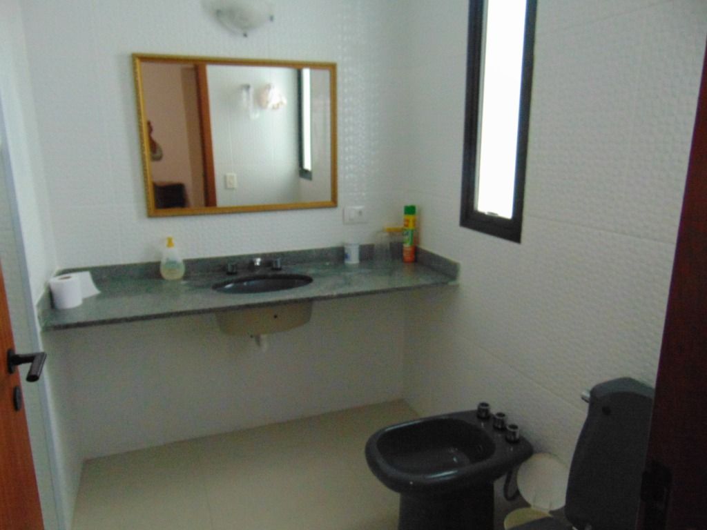 Apartamento à venda e aluguel com 3 quartos, 140m² - Foto 13