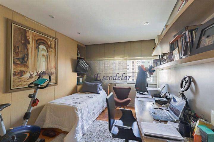 Apartamento à venda com 4 quartos, 240m² - Foto 25