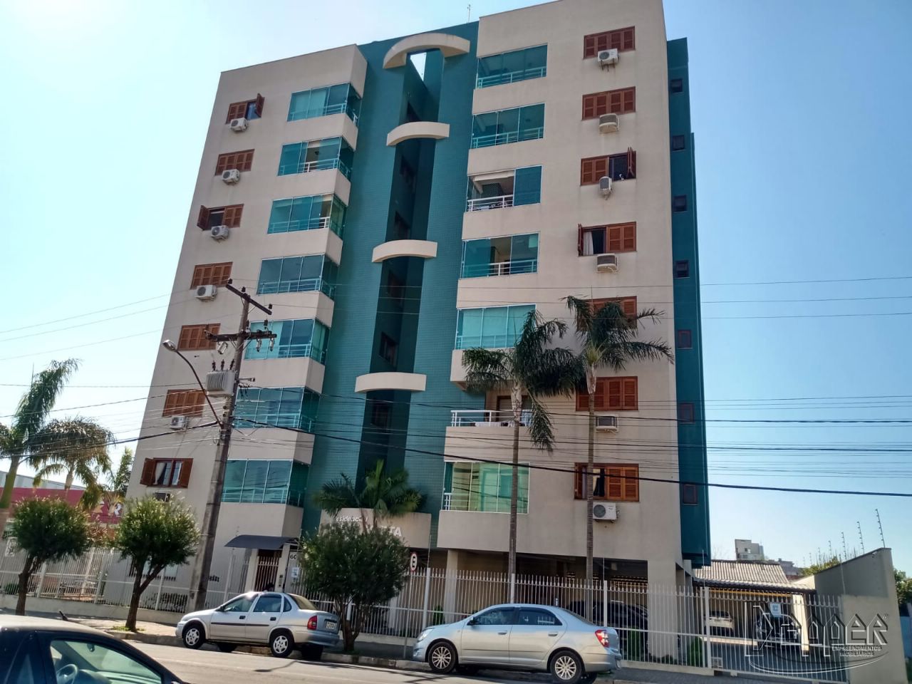 Apartamento à venda com 2 quartos, 69m² - Foto 1