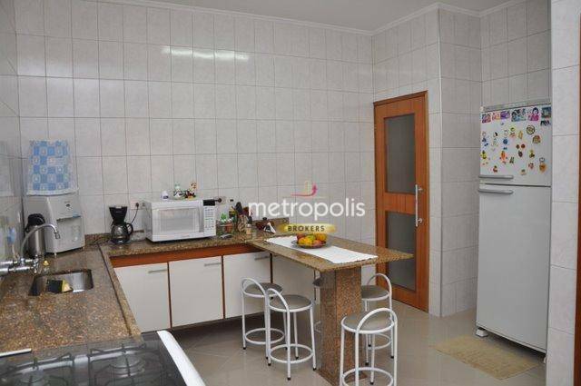 Sobrado à venda com 3 quartos, 300m² - Foto 24