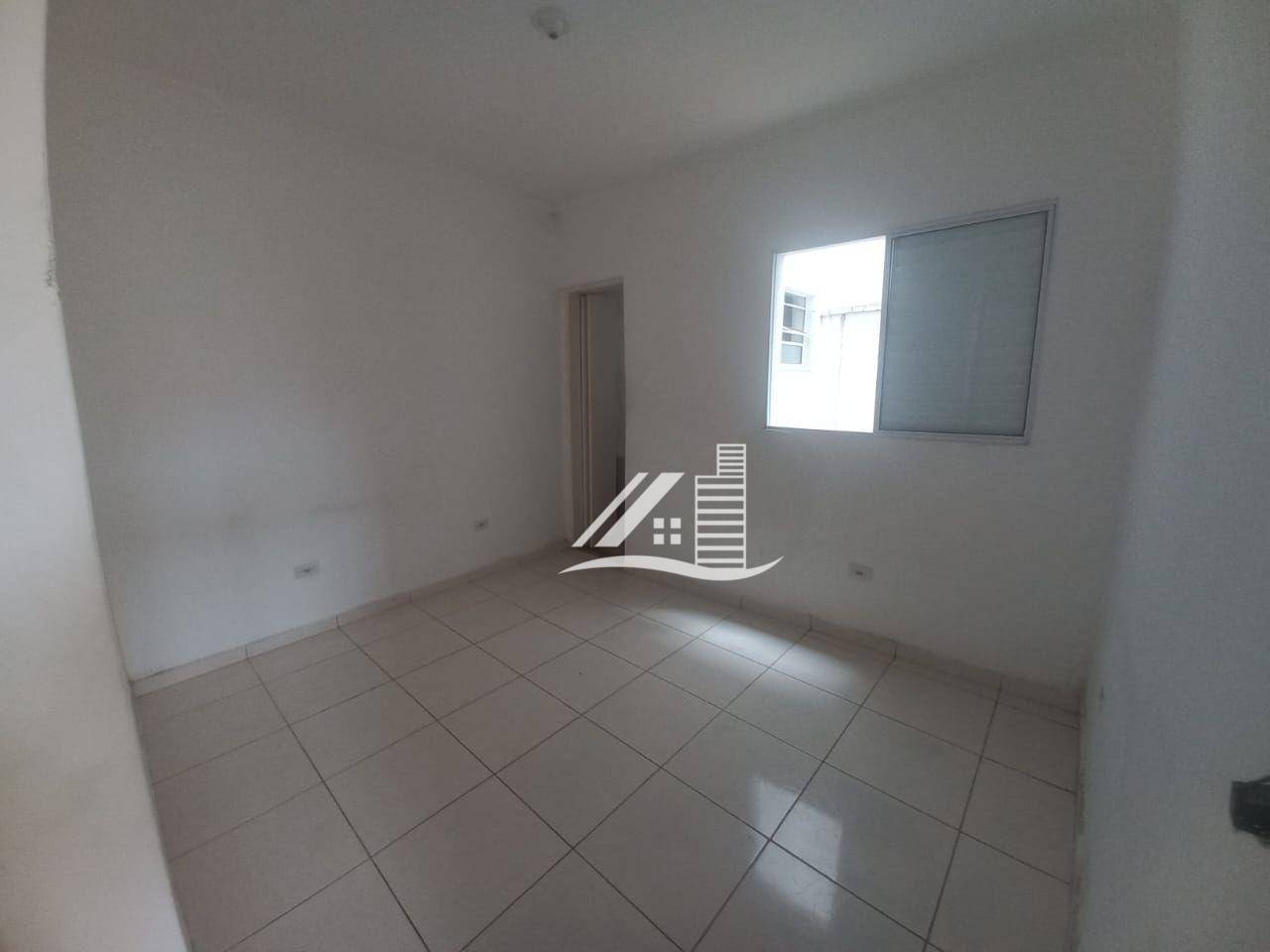 Casa para alugar com 2 quartos, 60M2 - Foto 11