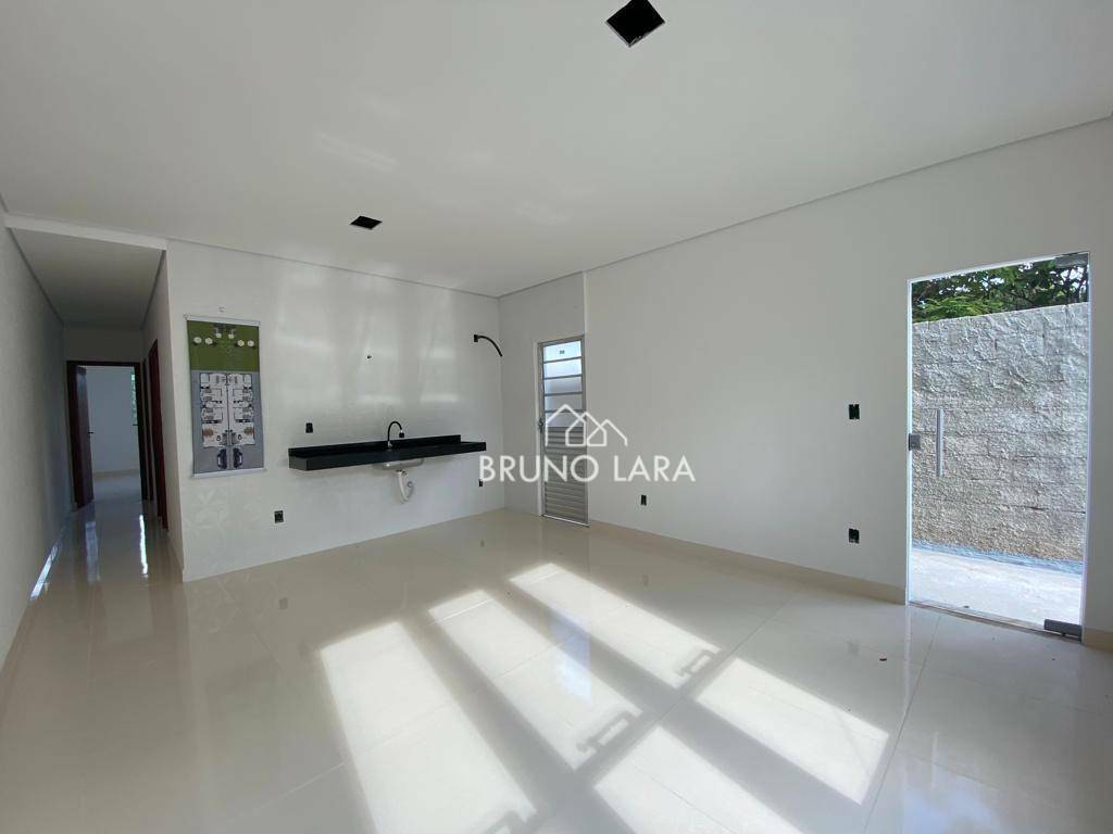 Casa à venda com 3 quartos, 75m² - Foto 8