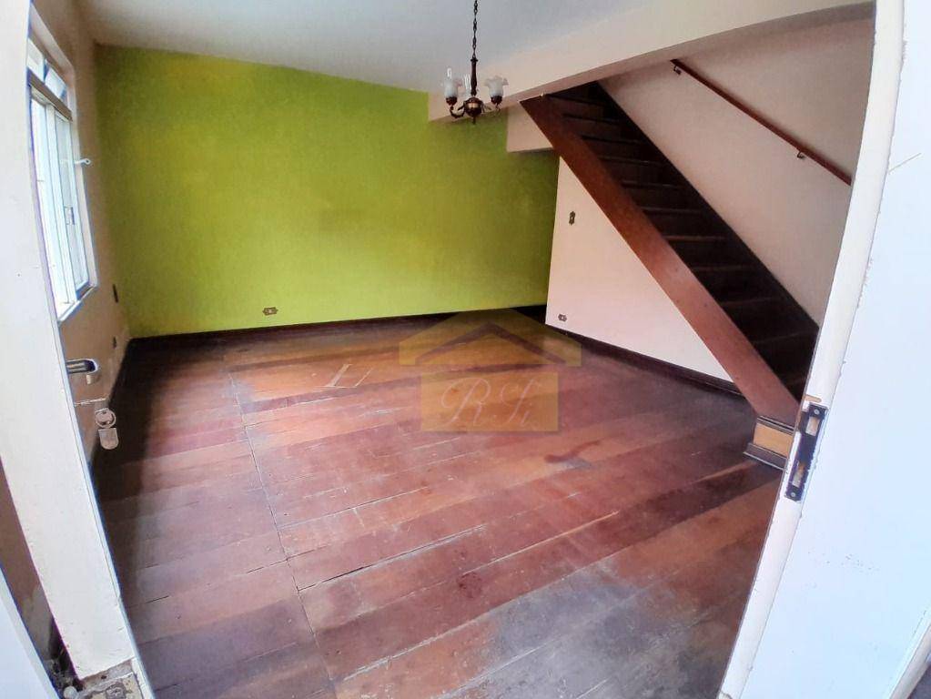 Sobrado à venda com 3 quartos, 120m² - Foto 2