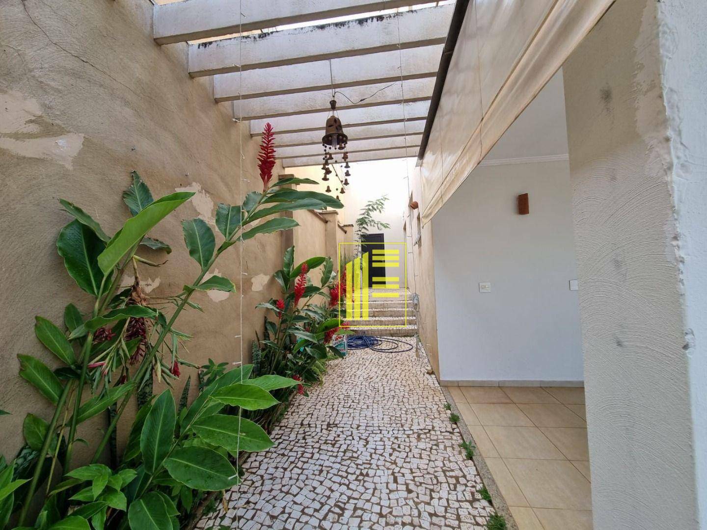 Casa de Condomínio para alugar com 3 quartos, 234m² - Foto 6