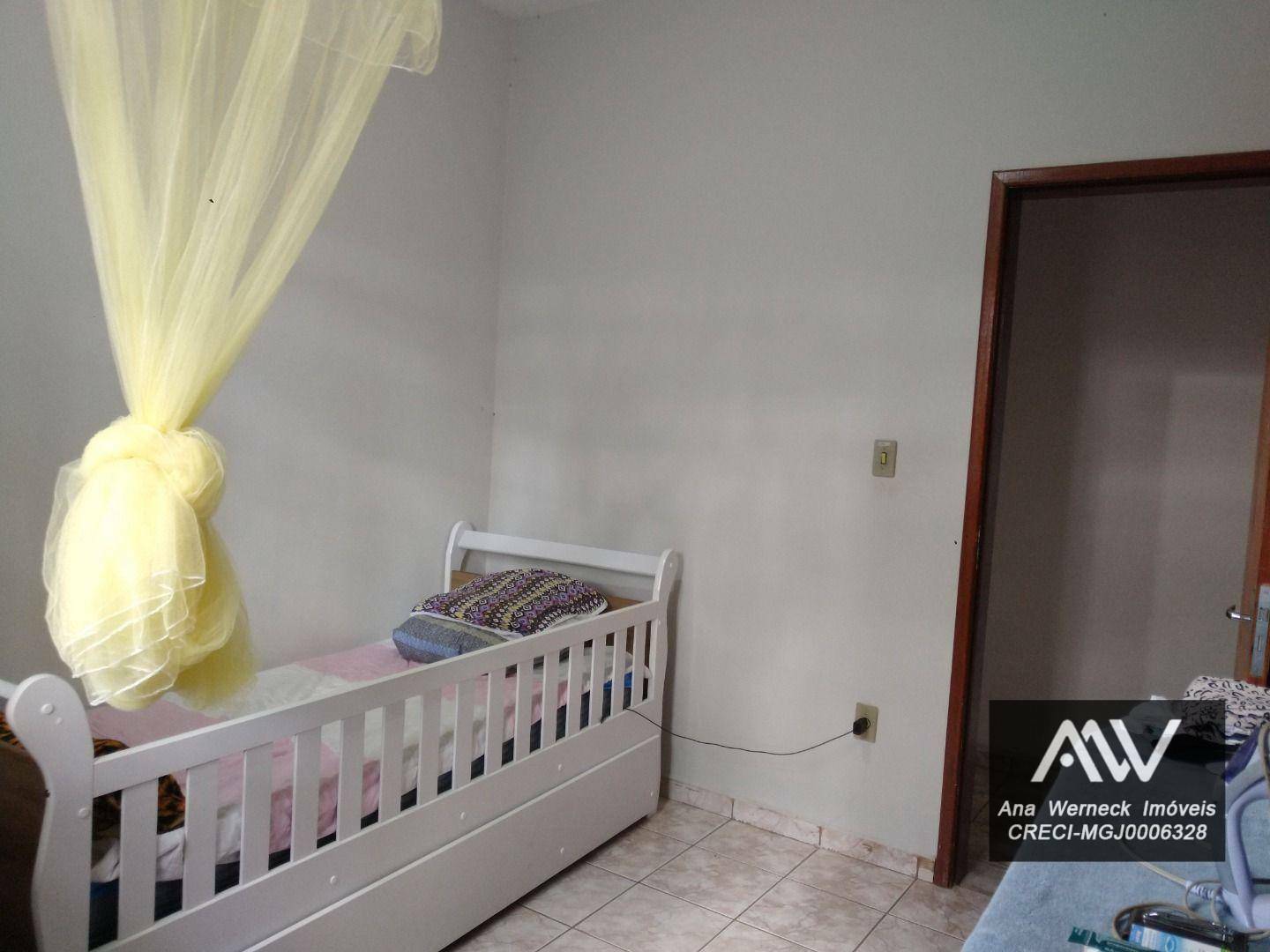 Chácara à venda com 6 quartos, 200m² - Foto 32