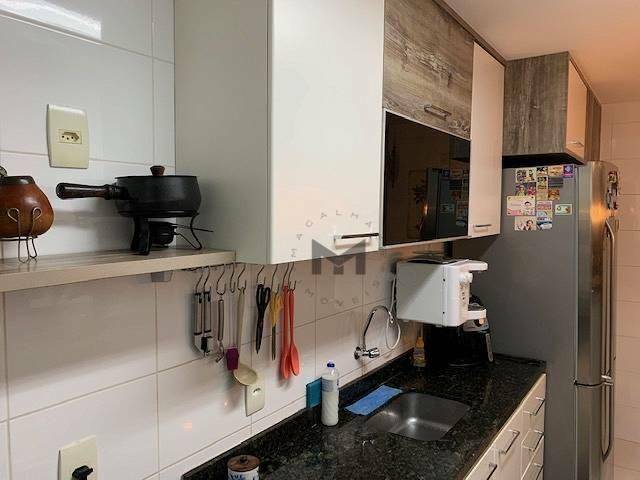 Apartamento à venda com 3 quartos, 98m² - Foto 12