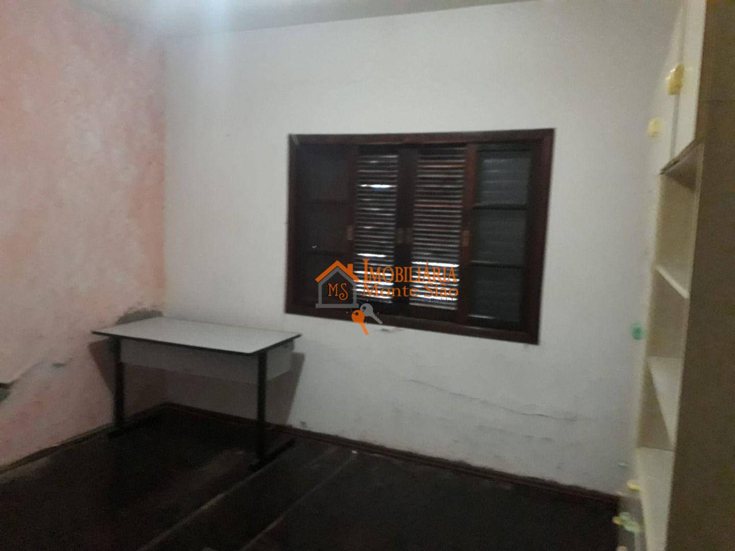 Casa à venda com 3 quartos, 200m² - Foto 12