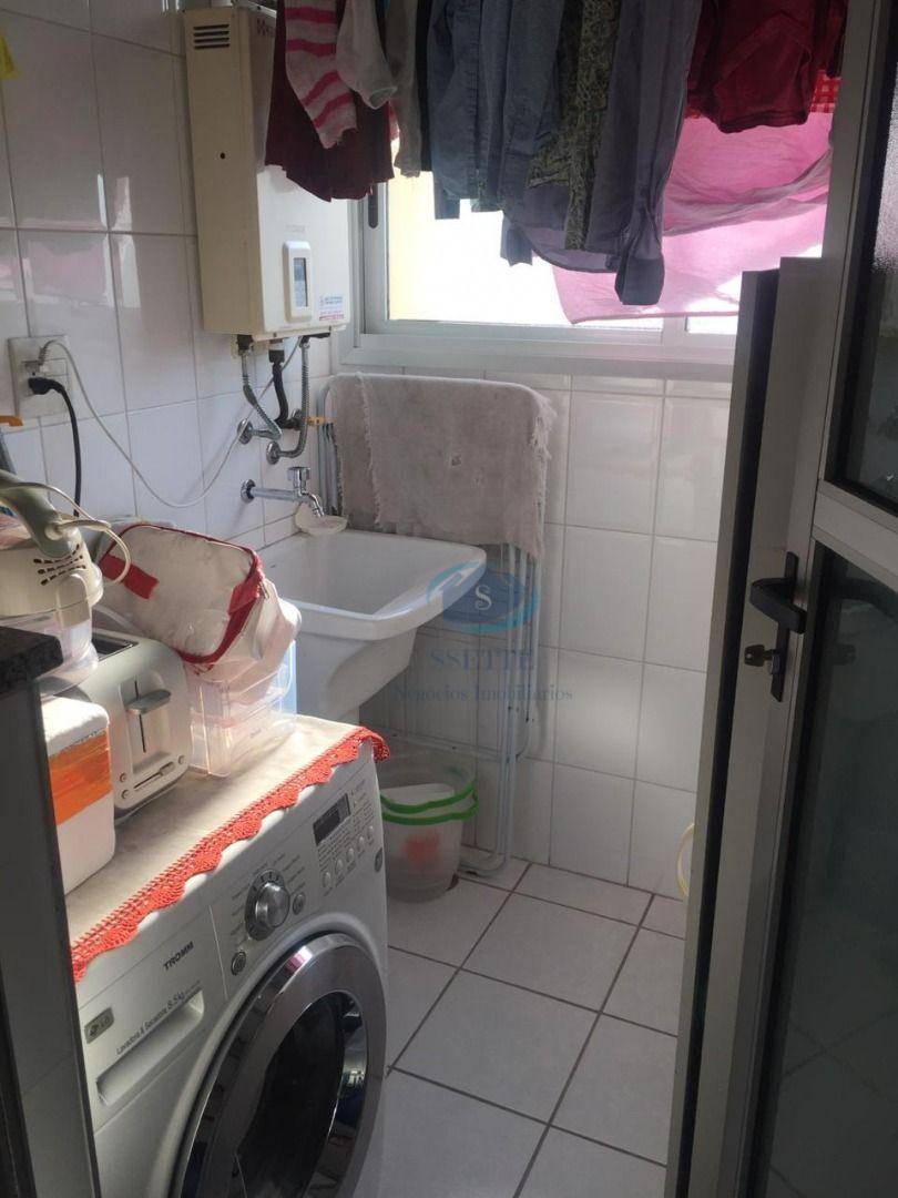 Apartamento à venda com 2 quartos, 75m² - Foto 3