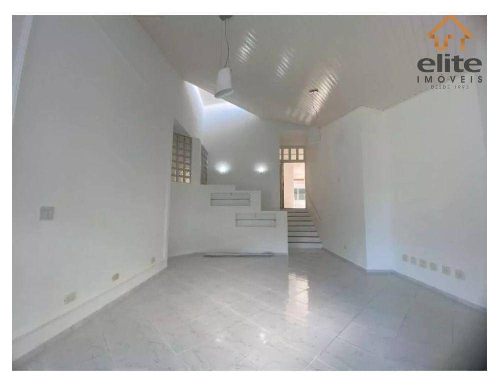 Casa de Condomínio à venda com 3 quartos, 350m² - Foto 4