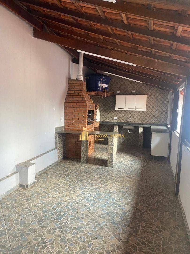 Sobrado à venda com 4 quartos, 256m² - Foto 24