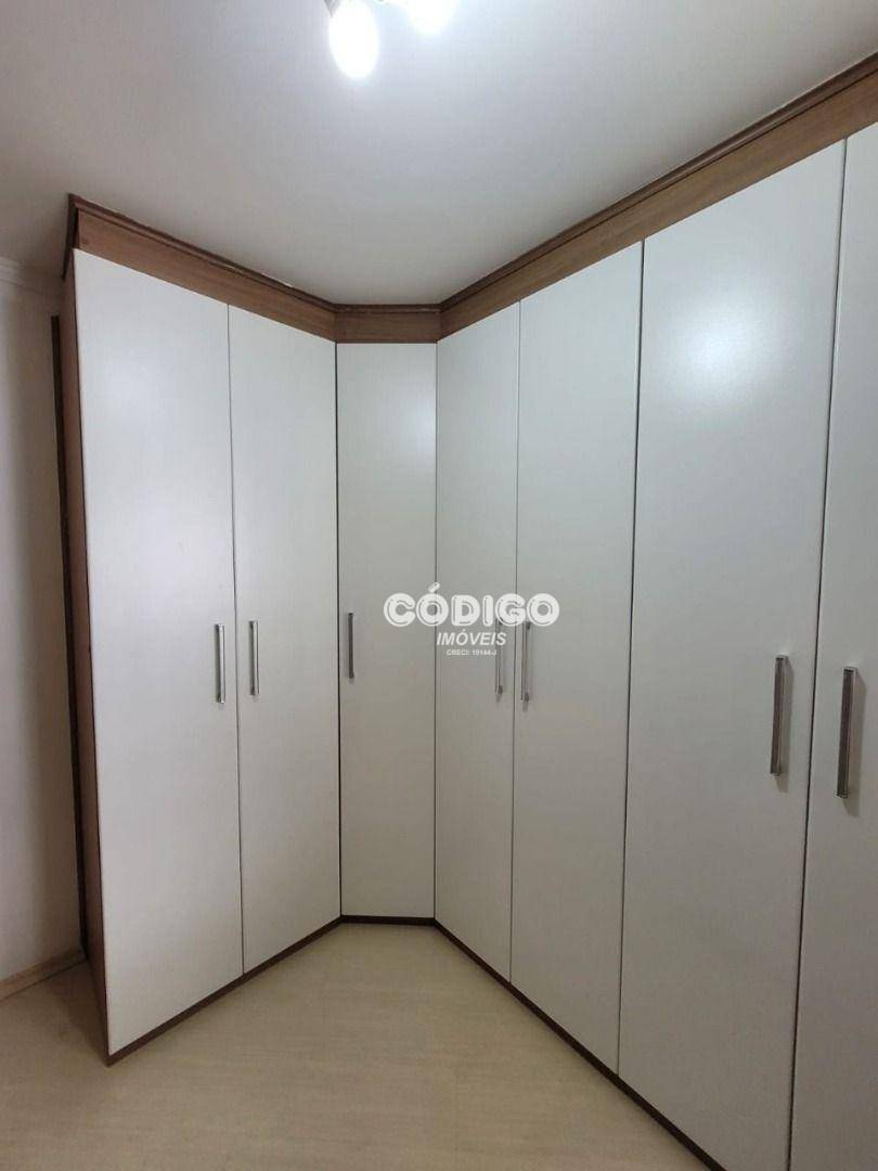 Apartamento à venda com 3 quartos, 97m² - Foto 17