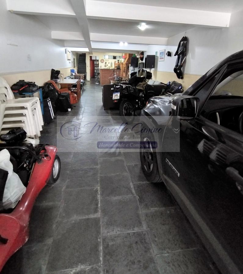 Sobrado à venda com 4 quartos, 300m² - Foto 43