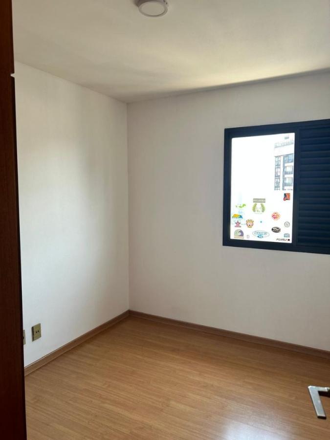 Apartamento para alugar com 3 quartos, 98m² - Foto 21