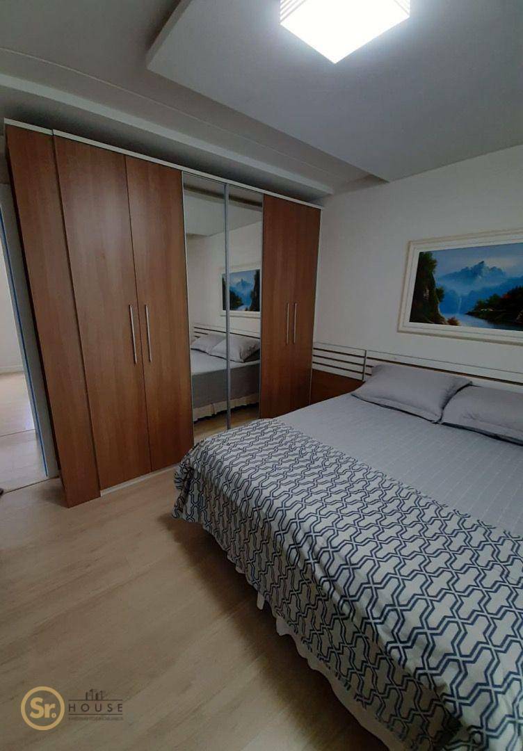 Apartamento à venda com 3 quartos, 122m² - Foto 9