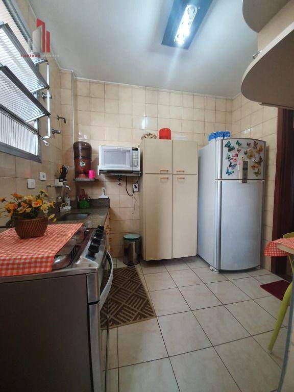 Apartamento à venda com 2 quartos, 80m² - Foto 3