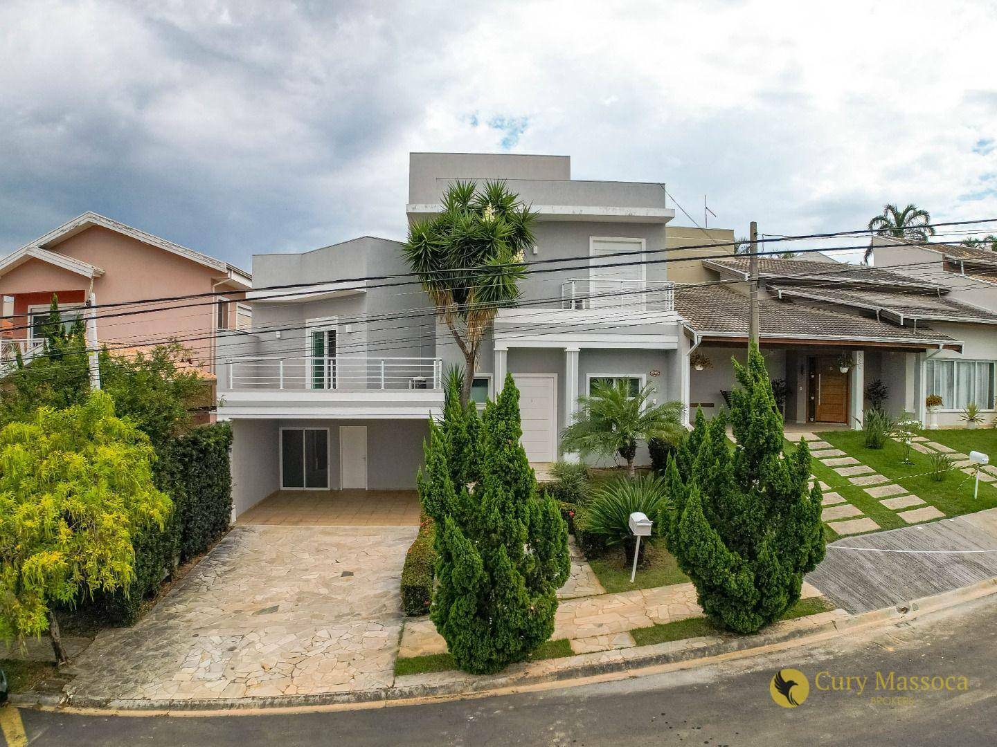 Casa à venda e aluguel com 3 quartos, 208m² - Foto 2