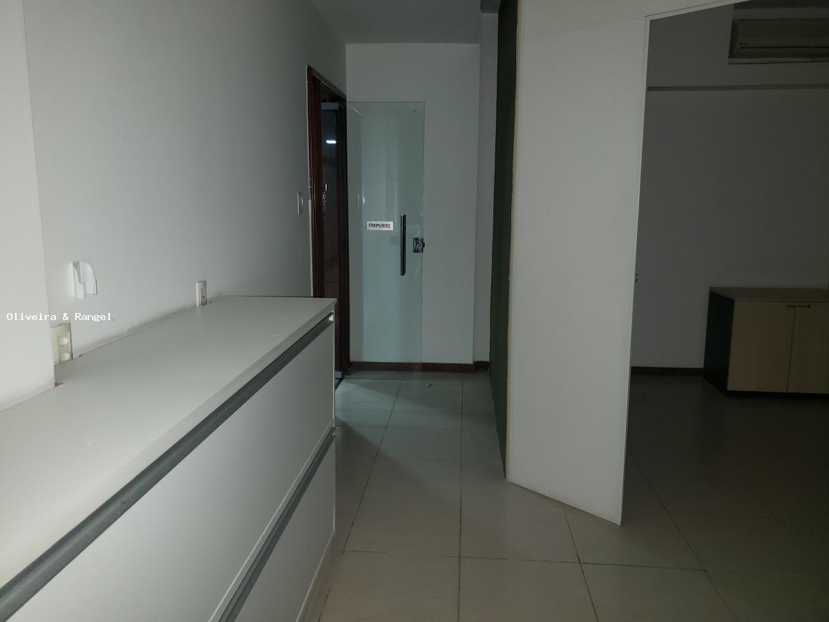 Conjunto Comercial-Sala à venda com 4 quartos, 70m² - Foto 18