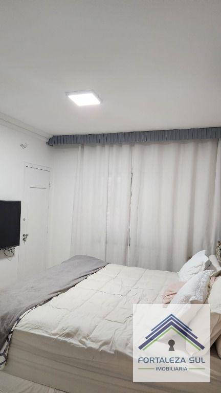 Casa à venda com 4 quartos, 188m² - Foto 6