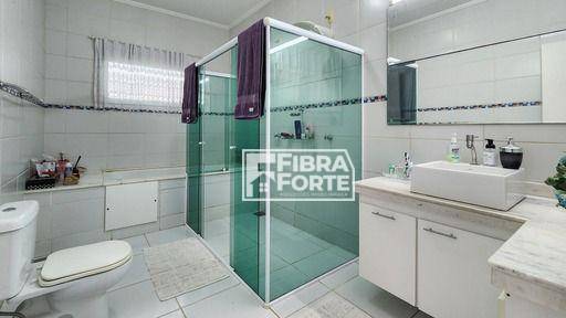 Casa de Condomínio à venda com 3 quartos, 320m² - Foto 14