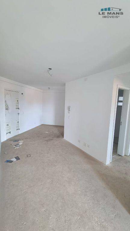 Apartamento à venda com 2 quartos, 66m² - Foto 2