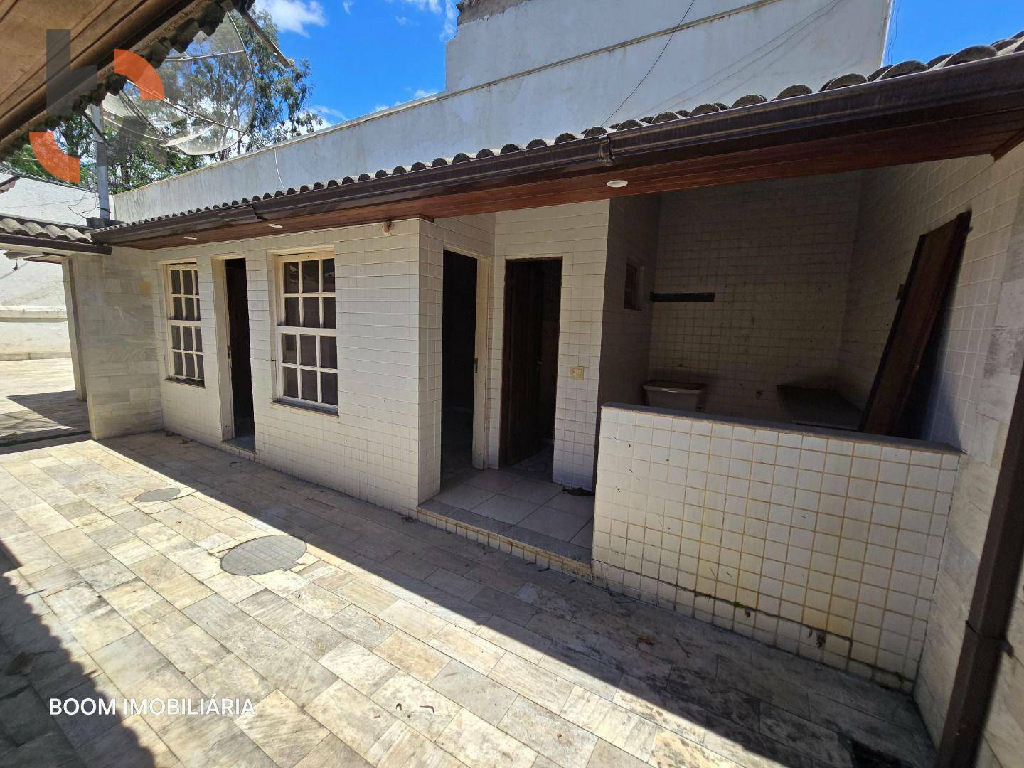 Casa de Condomínio à venda com 6 quartos, 300m² - Foto 49