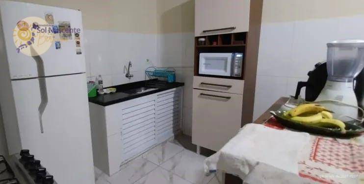 Casa à venda com 2 quartos, 120m² - Foto 2