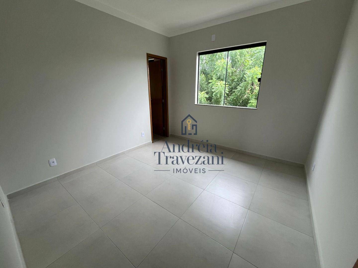 Casa à venda com 2 quartos, 84m² - Foto 11