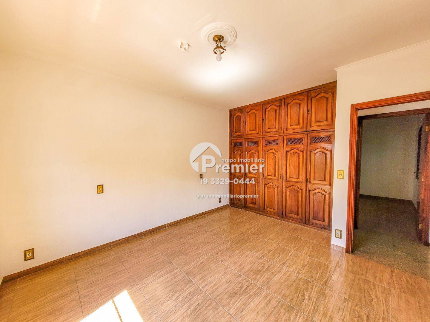 Casa para alugar com 3 quartos, 277m² - Foto 24