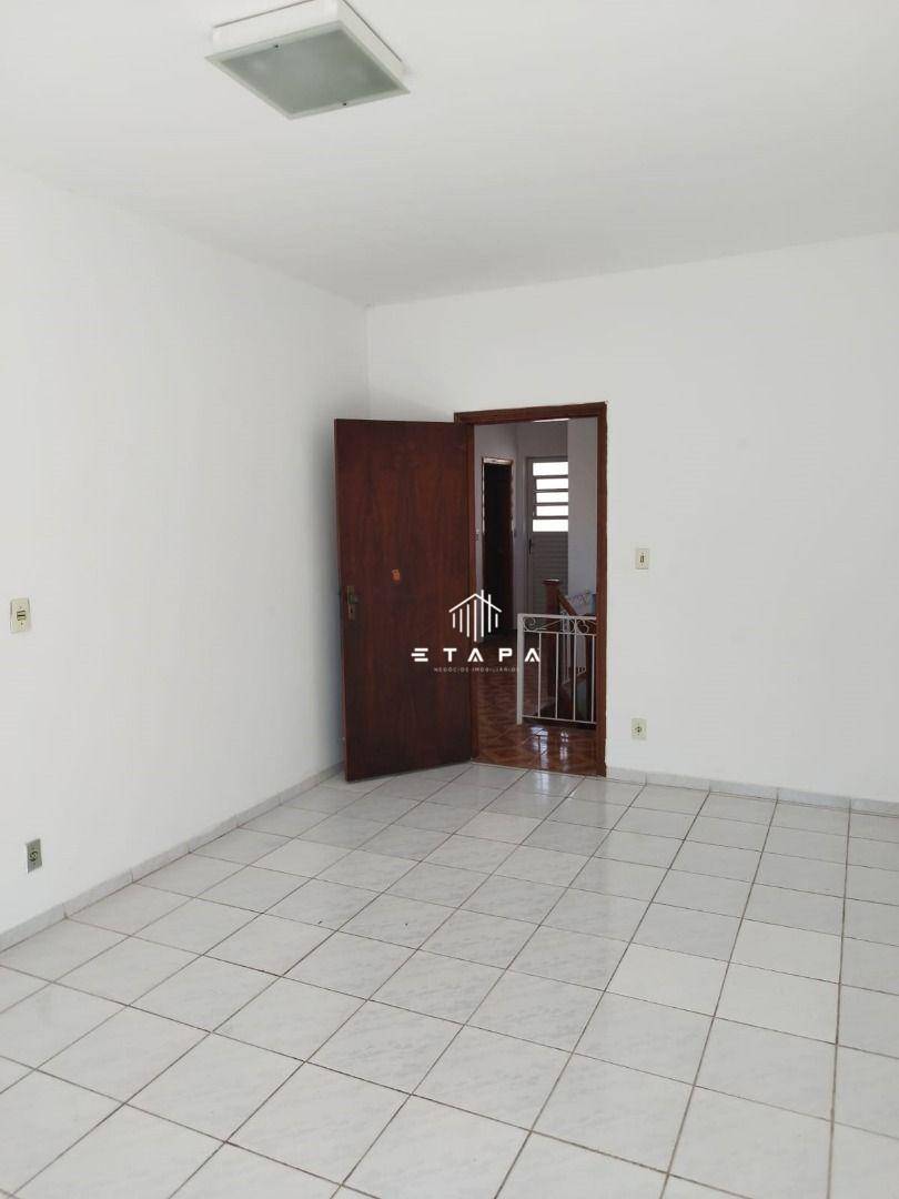 Casa à venda e aluguel, 218m² - Foto 10