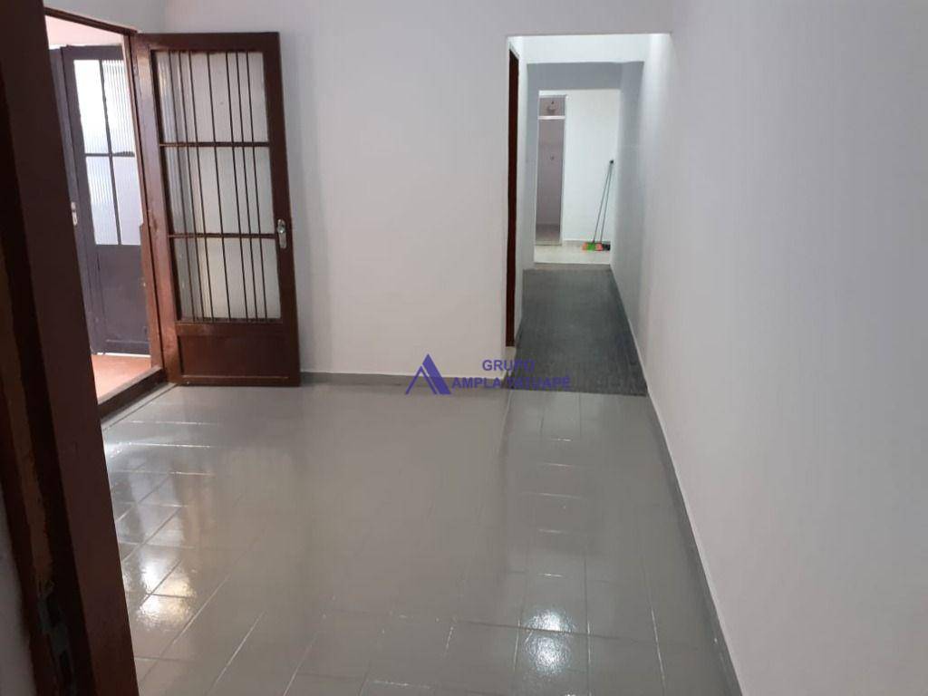 Casa para alugar com 2 quartos, 100m² - Foto 6