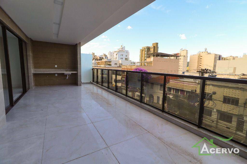 Apartamento à venda com 4 quartos, 225m² - Foto 2