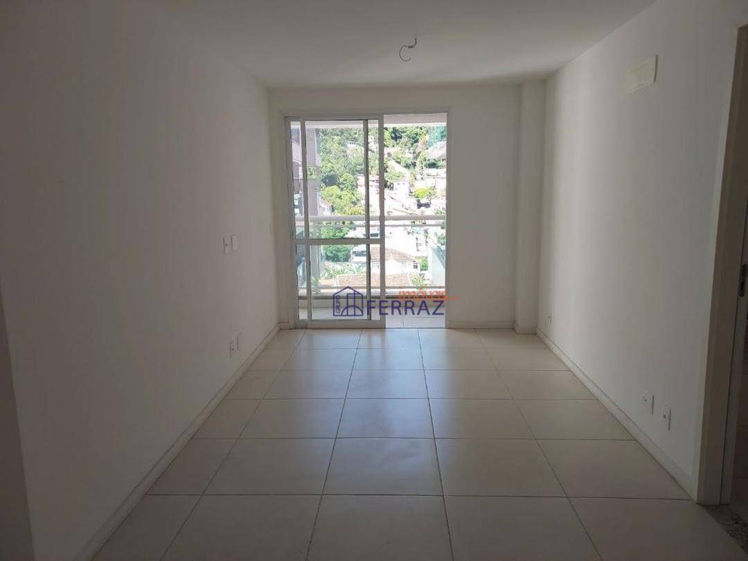 Apartamento à venda com 2 quartos, 72m² - Foto 7