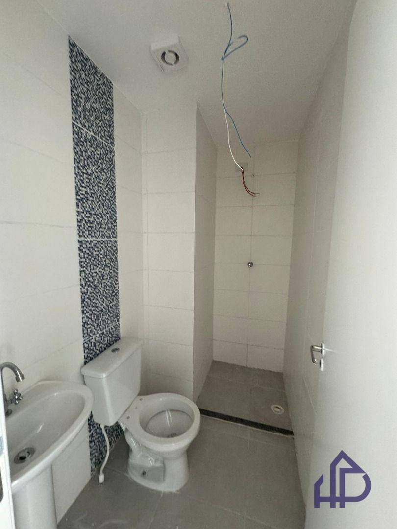 Apartamento para alugar com 2 quartos, 32m² - Foto 6