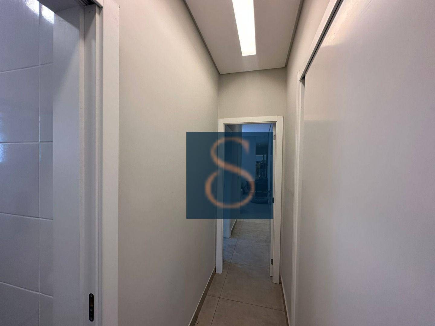 Sobrado à venda e aluguel com 5 quartos, 300m² - Foto 10