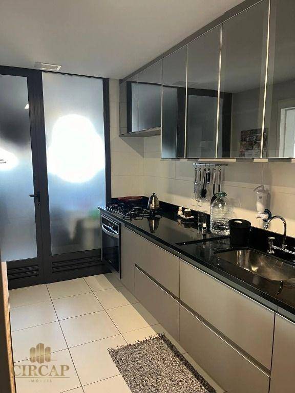 Apartamento à venda com 3 quartos, 118m² - Foto 4