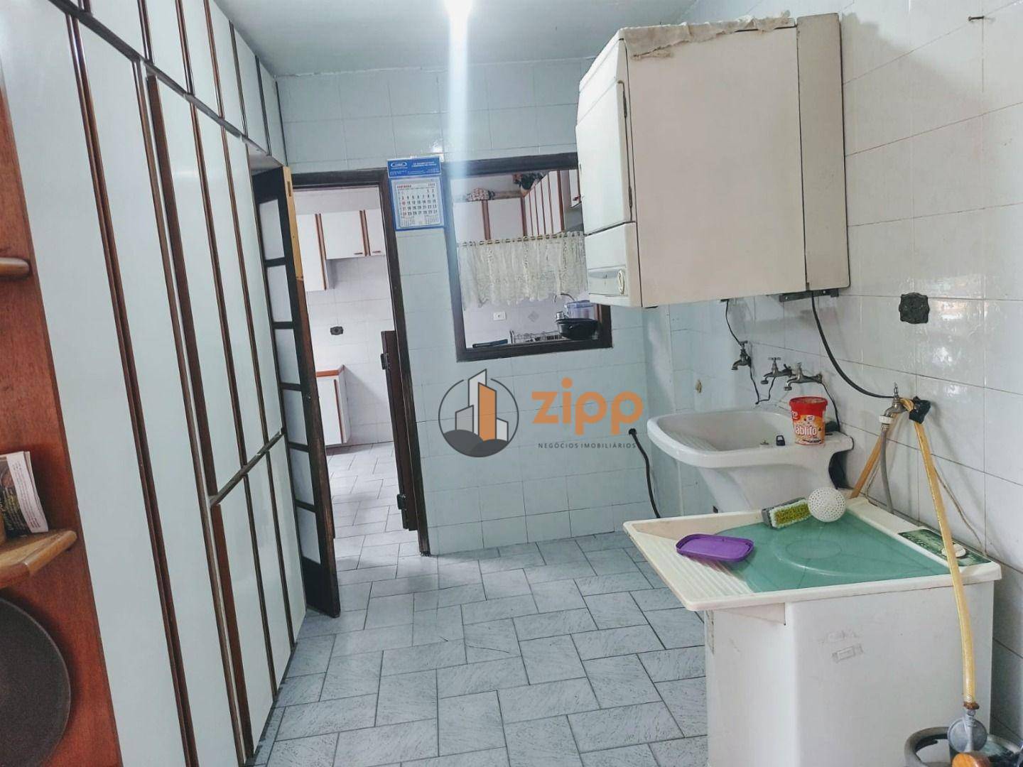 Casa à venda e aluguel com 2 quartos, 140m² - Foto 17