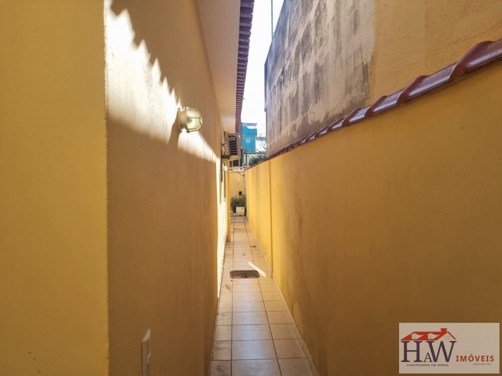 Casa à venda com 3 quartos, 100m² - Foto 3