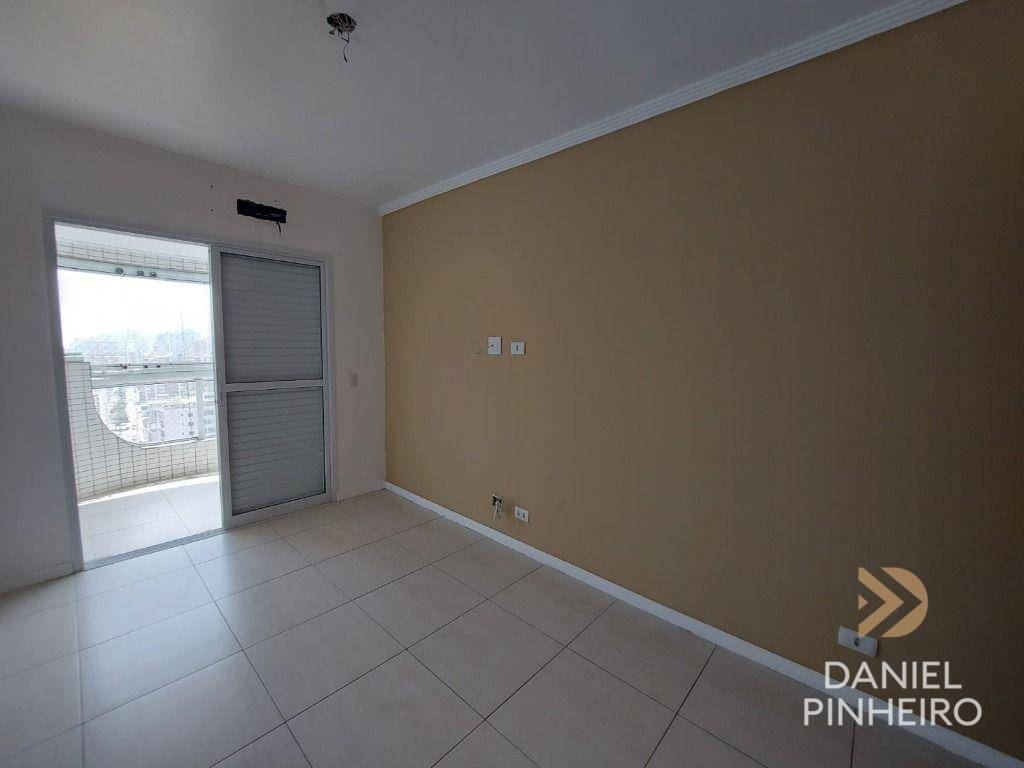 Apartamento à venda com 3 quartos, 120m² - Foto 18