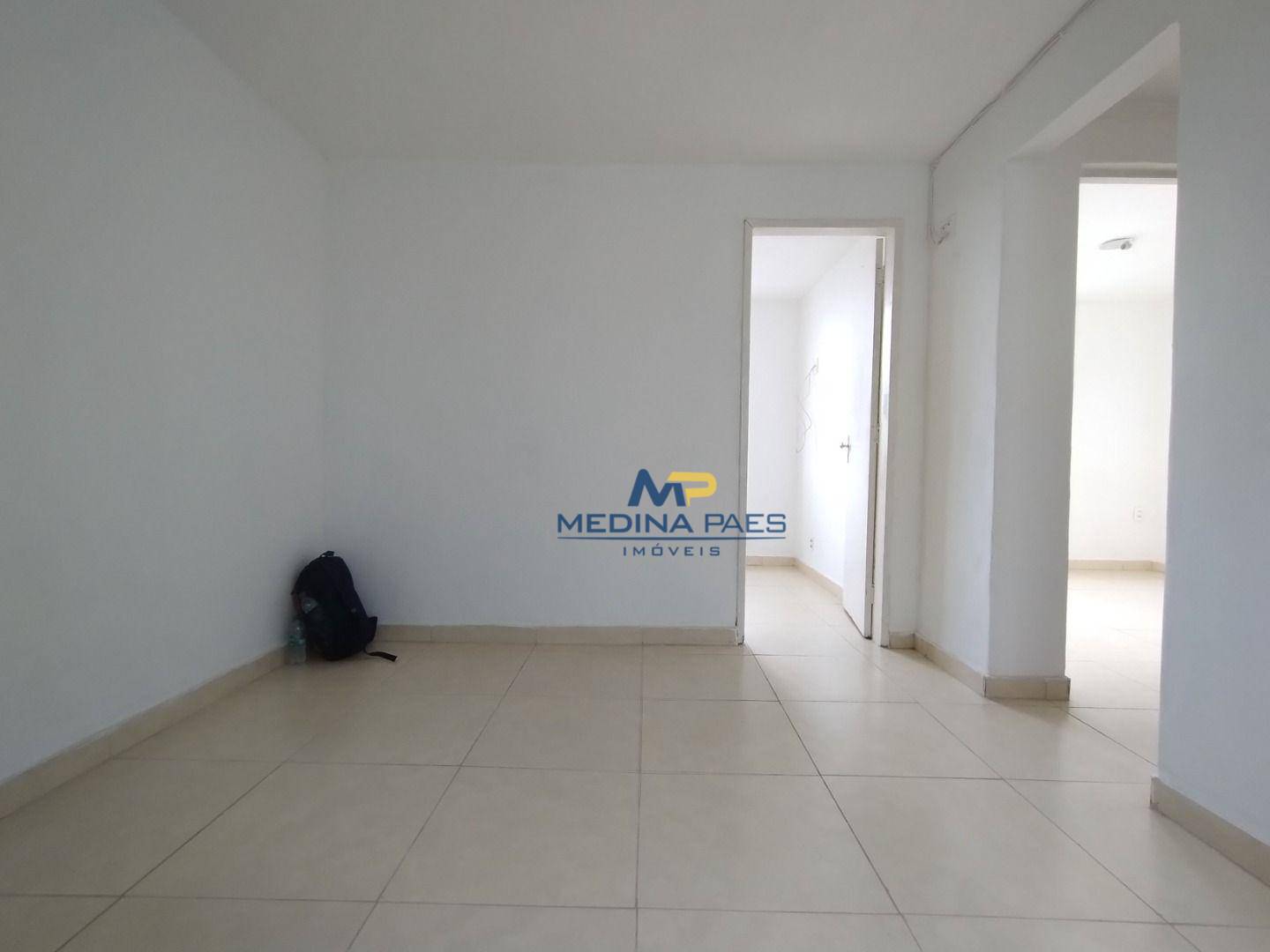 Apartamento à venda com 2 quartos, 42m² - Foto 13