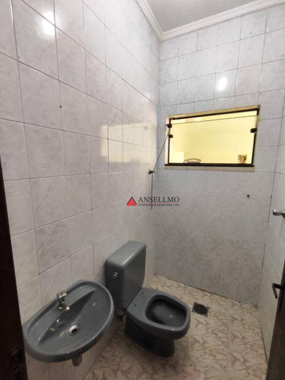 Sobrado para alugar com 4 quartos, 370m² - Foto 11