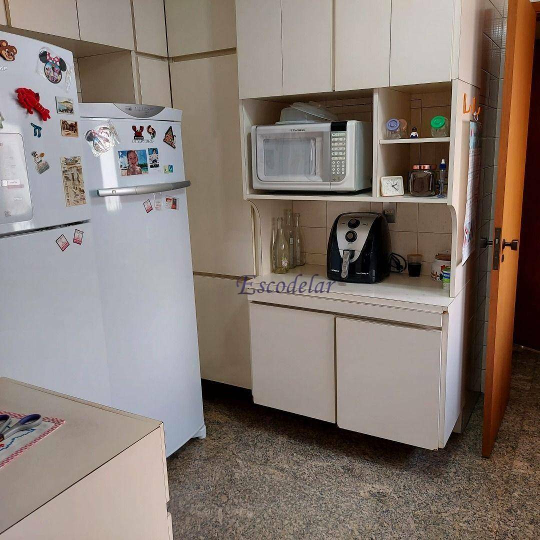 Apartamento à venda com 4 quartos, 186m² - Foto 7