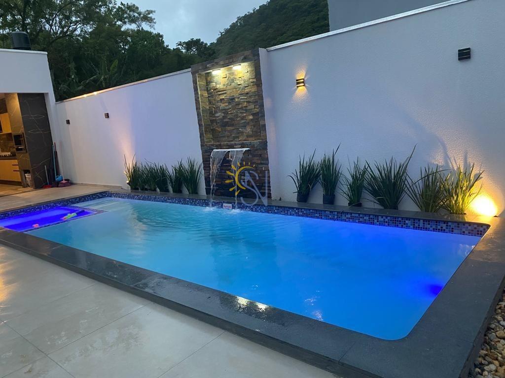 Casa para alugar com 4 quartos, 160m² - Foto 8
